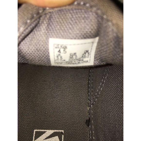 Kids Jordan’s - Picture 5 of 5